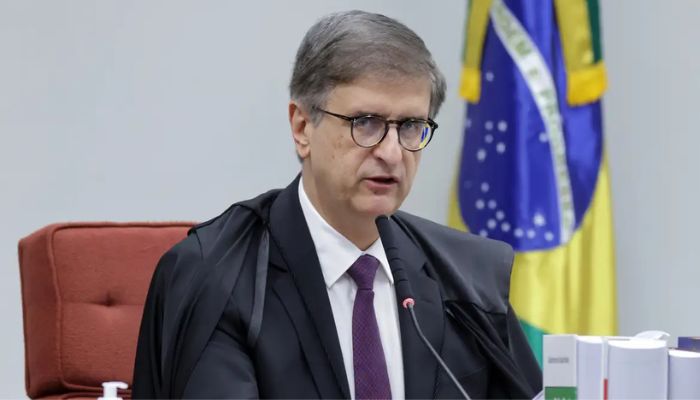 PGR se manifesta contra revisão da condenação de Bolsonaro